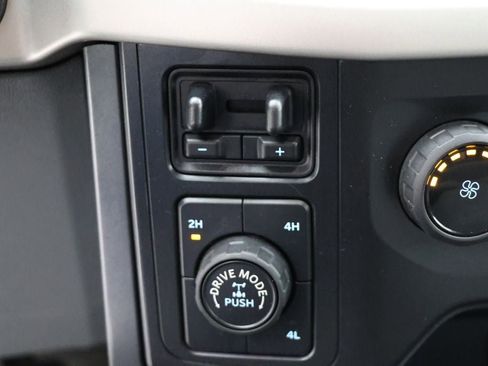 Used 2021 Ford F150 XLT w/ XTR Package image 27