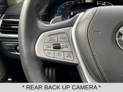 Used 2021 BMW 740i xDrive w/ Luxury Rear Seating Package AWD/4WD image 11