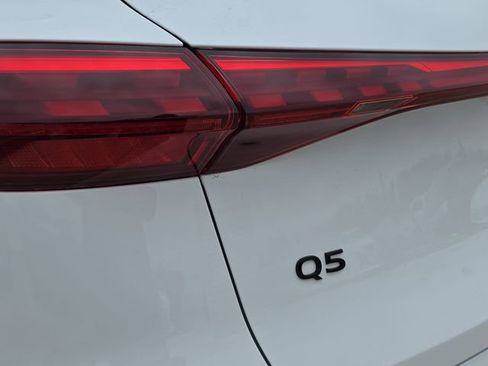 Used 2025 Audi Q5 2.0T Premium w/ Convenience Package image 38