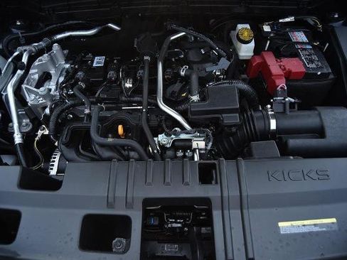 New 2025 Nissan Kicks SR image 27