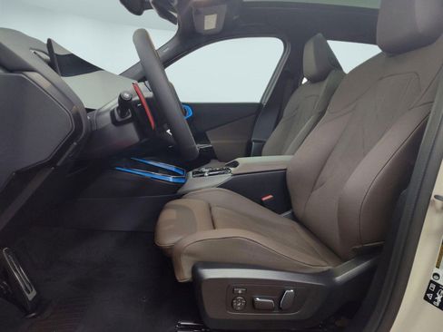 Used 2025 BMW X3 M50 w/ Premium Package image 5