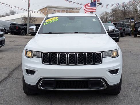 Used 2019 Jeep Grand Cherokee Limited image 3