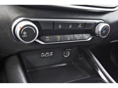 Used 2024 Nissan Altima 2.5 SV image 25