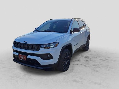 New 2026 Jeep Compass Latitude image 4