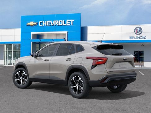 New 2026 Chevrolet Trax RS w/ Sunroof Package FWD image 25
