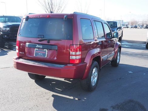 Used 2012 Jeep Liberty Sport image 4