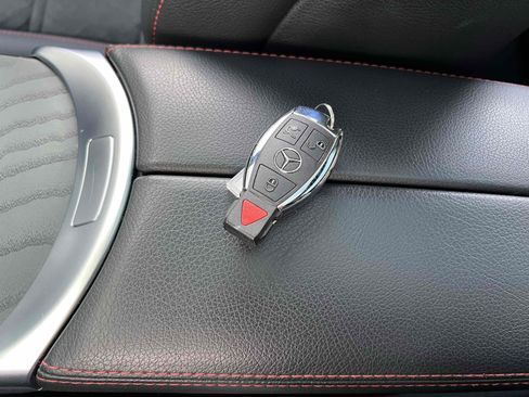 Used 2019 Mercedes-Benz GLC 43 AMG 4MATIC SUV - AMG PERFORMANCE E image 9