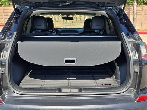 Used 2020 Jeep Cherokee Latitude Plus FWD image 24