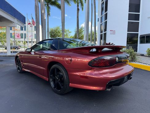 Used 2002 Pontiac Firebird Formula RWD image 3