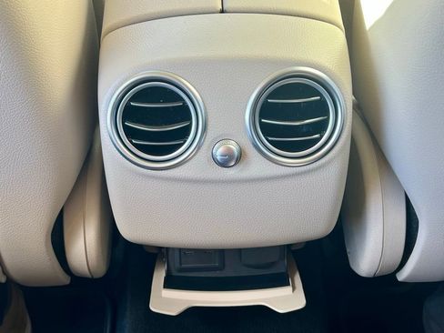 Certified 2022 Mercedes-Benz GLC 300 4MATIC image 25