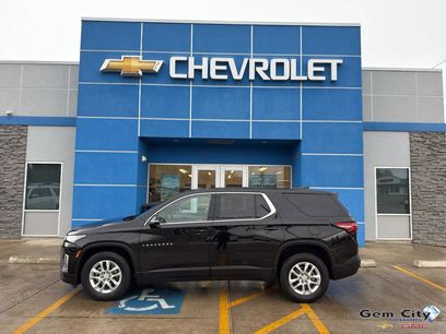 Used 2023 Chevrolet Traverse LS