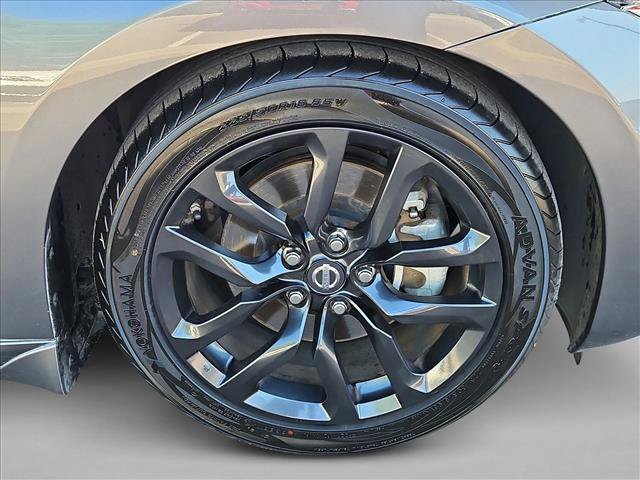 Used 2016 Nissan 370Z Coupe RWD image 26