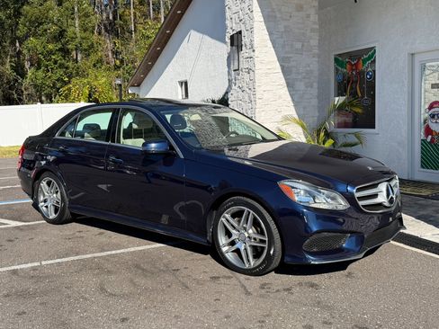 Used 2014 Mercedes-Benz E 350 4MATIC Sedan image 21