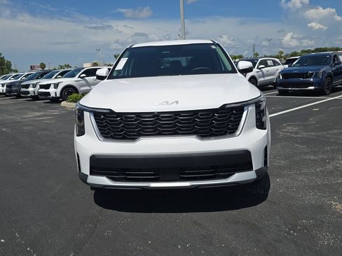 New 2026 Kia Sorento LX FWD image 3