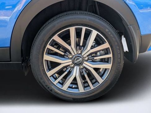 Used 2024 Nissan Kicks SV FWD image 11