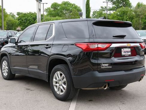 Used 2021 Chevrolet Traverse LS FWD image 5