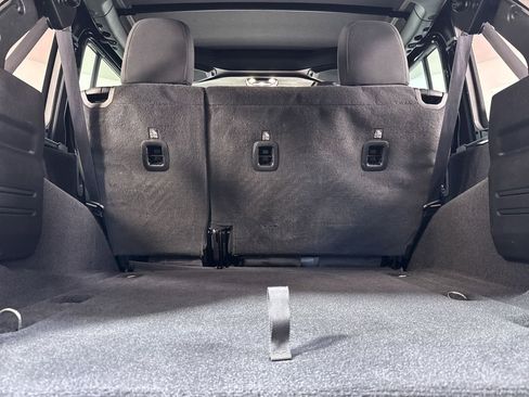 Used 2021 Jeep Wrangler Unlimited Rubicon w/ Xtreme Recon 35" Tire Package image 20