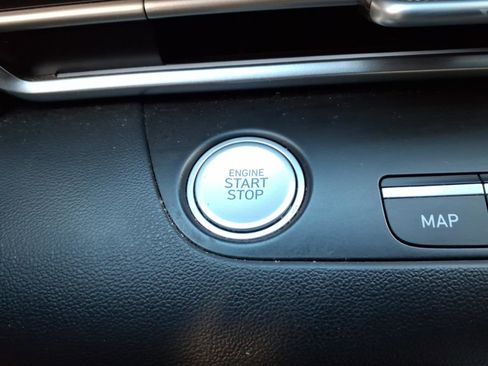 Certified 2023 Hyundai Elantra Limited image 25