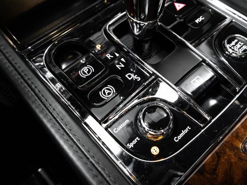 Used 2016 Bentley Mulsanne Speed image 53