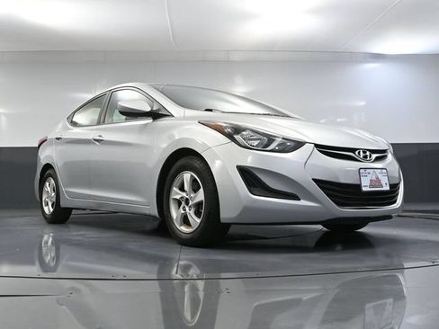 Used 2014 Hyundai Elantra SE FWD image 43