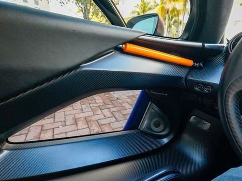 Used 2019 McLaren Senna image 80