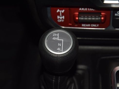 Used 2025 Jeep Wrangler Sport image 35