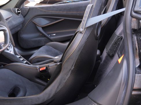 Used 2023 McLaren 720S Performance image 21