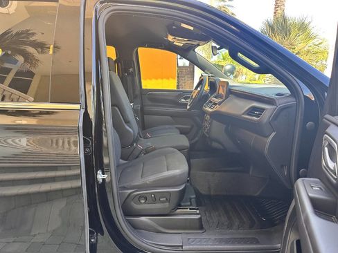 Used 2023 Chevrolet Tahoe 2WD w/ Remote Keyless Entry Package image 23