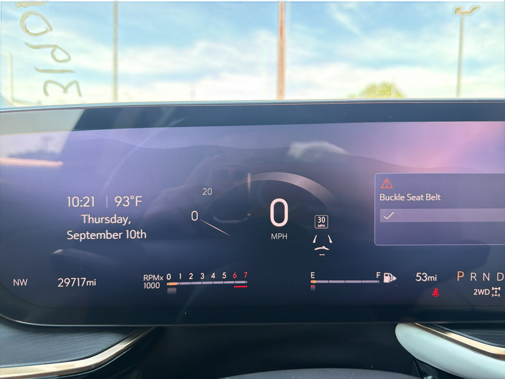 Used 2025 Buick Envision Avenir AWD/4WD image 31