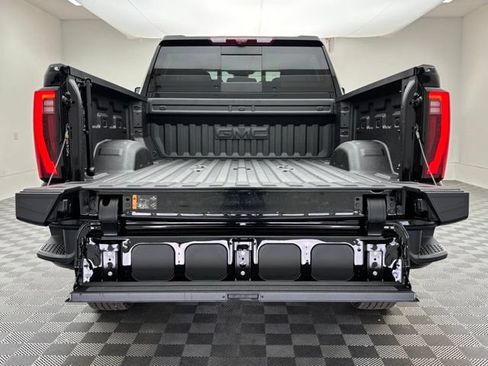 New 2026 GMC Sierra 2500 Denali w/ Denali Reserve Package AWD/4WD image 12
