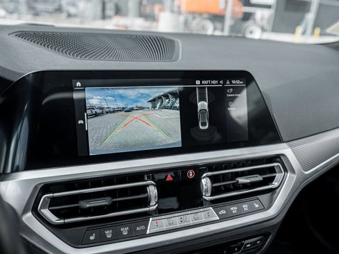 Used 2022 BMW M4 Competition w/ Executive Package image 45