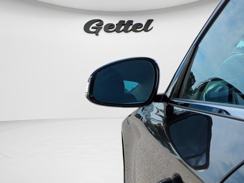 Used 2023 Genesis G70 2.0T AWD/4WD image 26