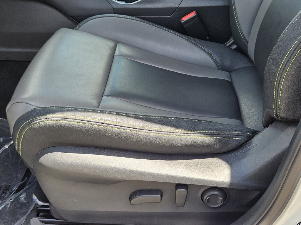 Used 2025 Subaru Outback Onyx Edition AWD/4WD image 25
