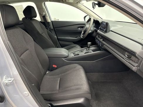 Certified 2023 Honda Accord EX image 21