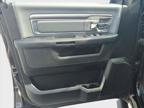 Used 2022 RAM 1500 Classic SLT w/ Electronics Convenience Group AWD/4WD image 14