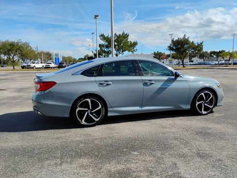 Used 2022 Honda Accord Sport image 4