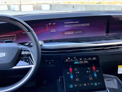 New 2026 Cadillac Escalade IQ Luxury 1 image 8