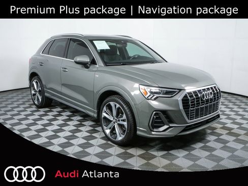 Used 2019 Audi Q3 2.0T Premium Plus w/ Premium Plus Package AWD/4WD image 1