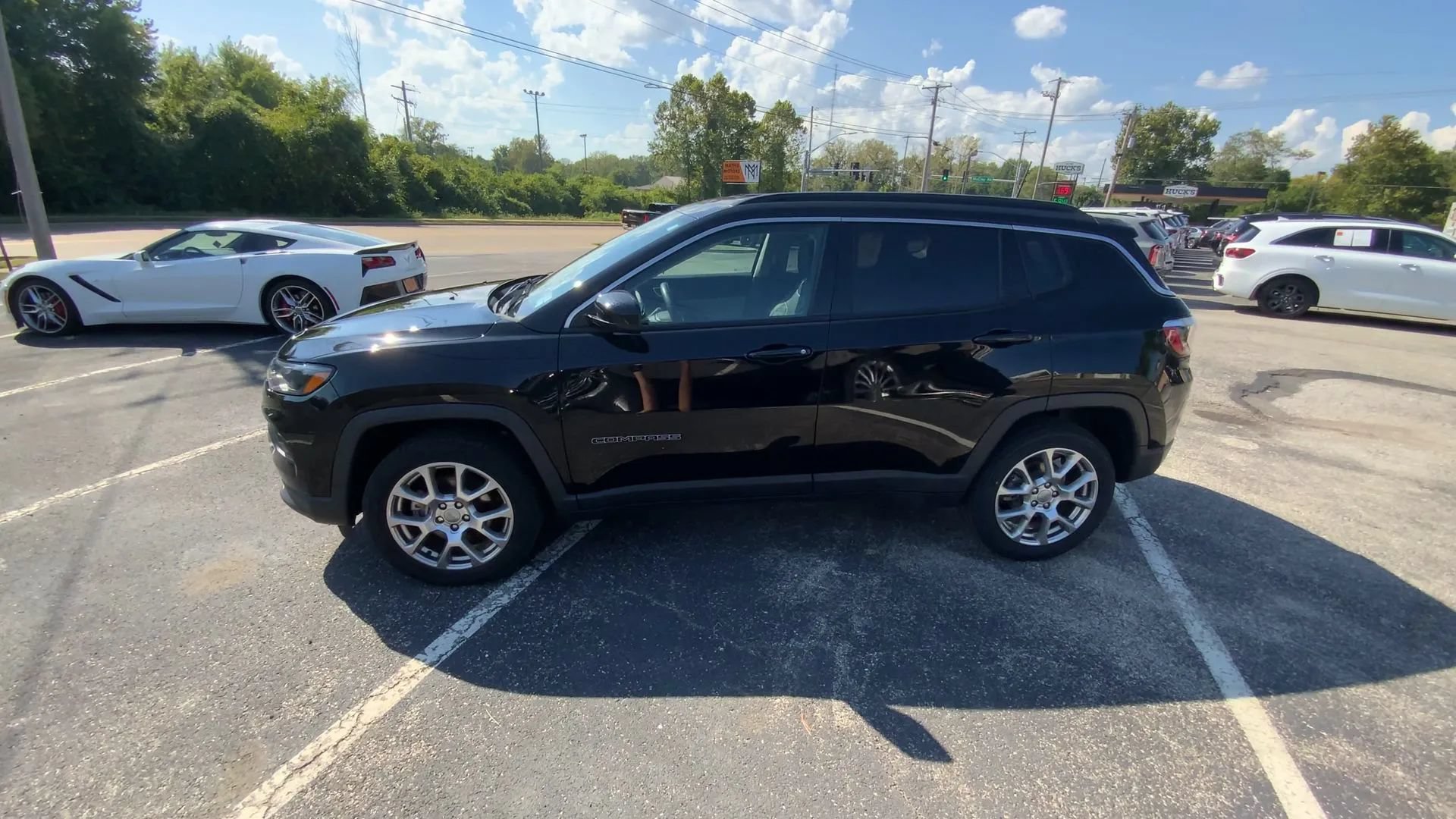 Used 2022 Jeep Compass Latitude AWD/4WD image 5