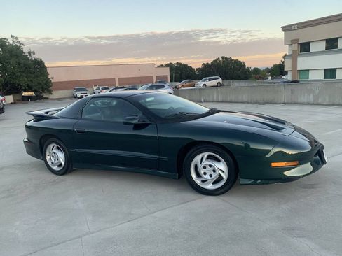 Used 1994 Pontiac Firebird Coupe RWD image 7