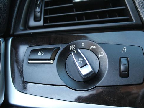 Used 2015 BMW 528i Sedan RWD image 26