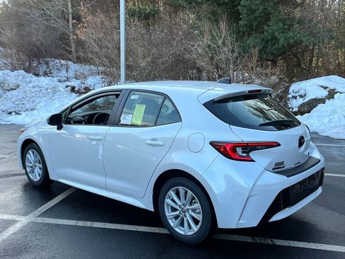 New 2026 Toyota Corolla SE image 3