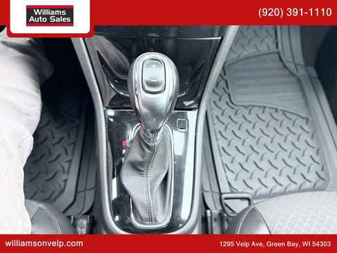 Used 2022 Buick Encore Preferred w/ Safety Package image 21