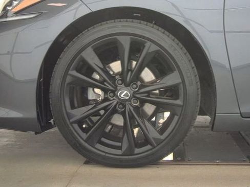 Used 2023 Lexus ES 350 F Sport w/ Accessory Package (Z1) FWD image 5