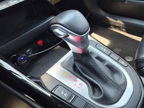 Used 2023 Kia Forte GT-Line w/ GT-Line Premium Package FWD image 13
