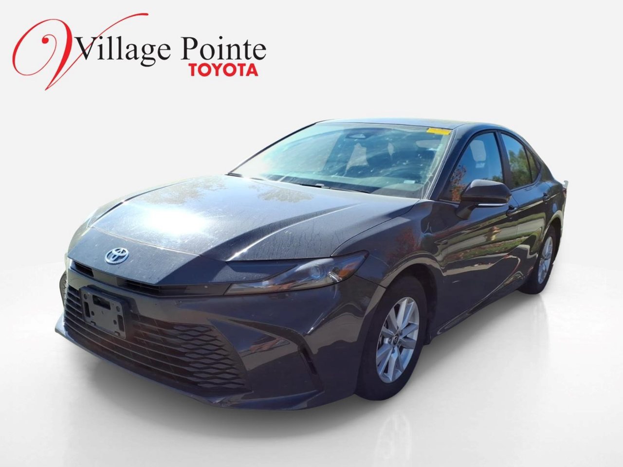 Used 2025 Toyota Camry LE FWD image 1