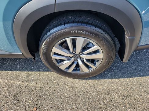 New 2026 Nissan Pathfinder SL FWD image 6