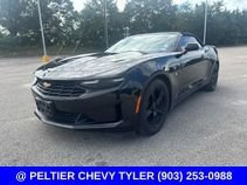 Used 2024 Chevrolet Camaro LT w/ Technology Package RWD image 3