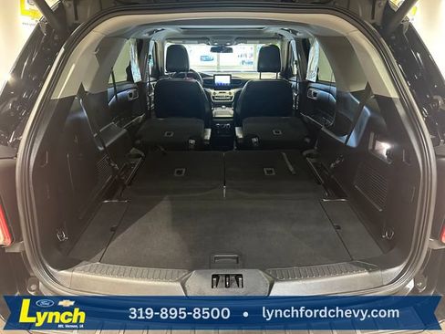 Used 2021 Ford Explorer XLT w/ Equipment Group 202A AWD/4WD image 24