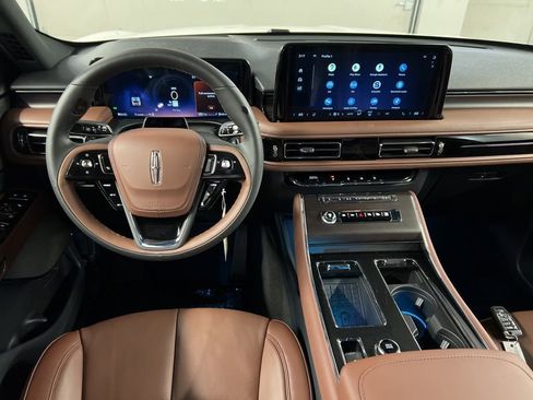 New 2026 Lincoln Aviator Reserve AWD/4WD image 8